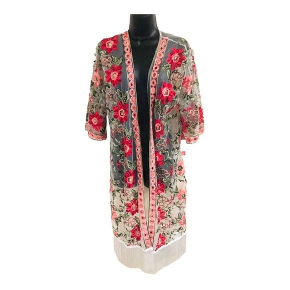 Stunning black floral embroidered mesh sheer fringed kimono shawl topper size L - Picture 17 of 17